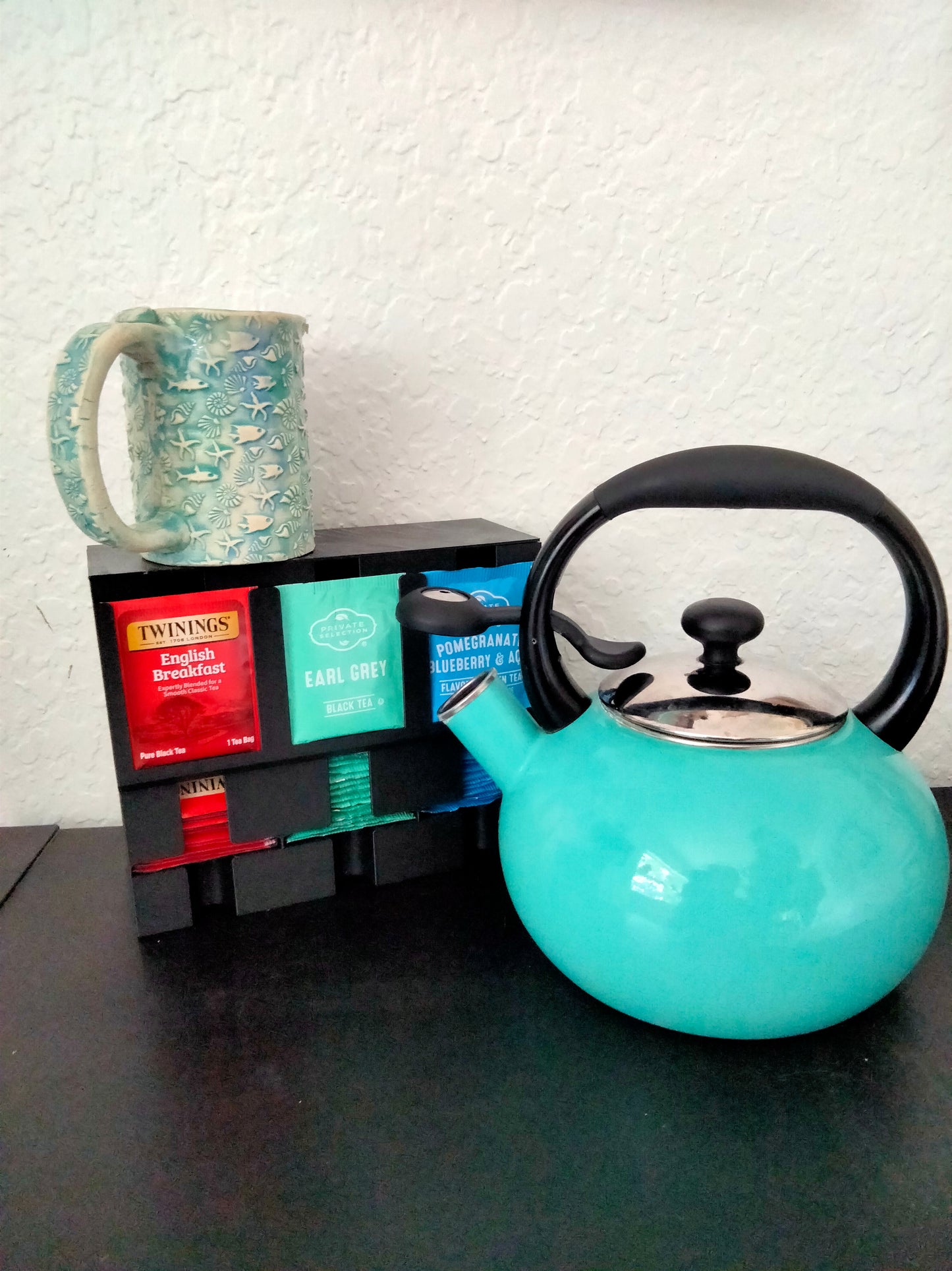 Tea holder