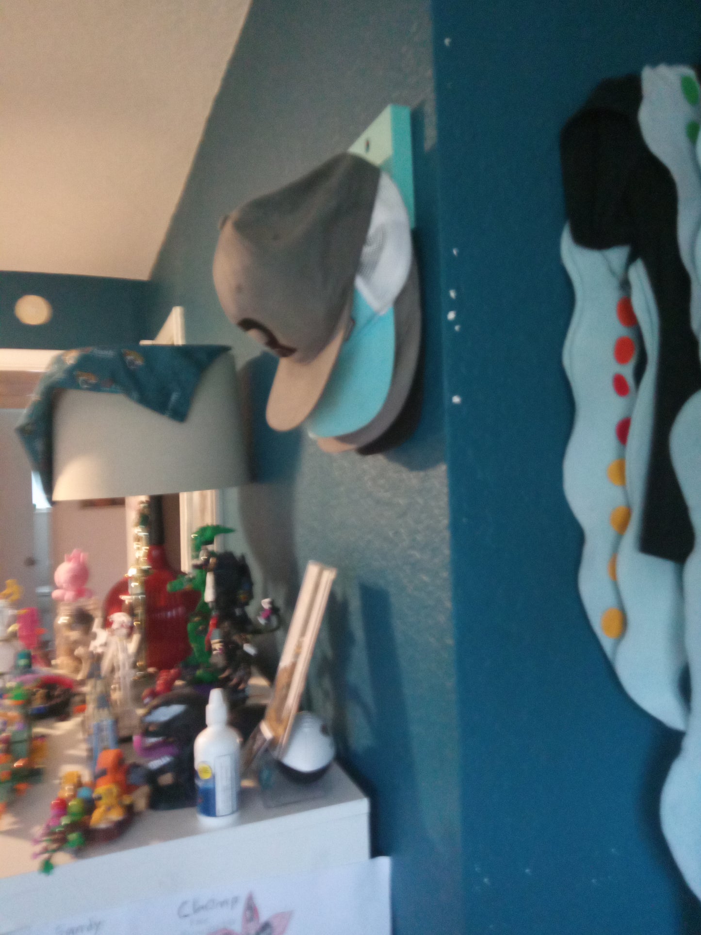 Matte Teal Hat holder